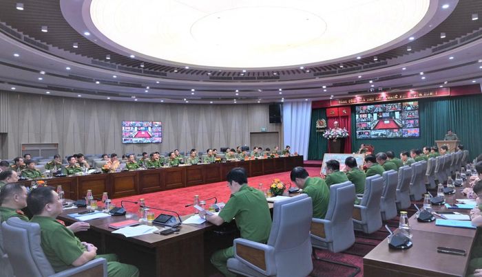 Toàn cảnh hội nghị.