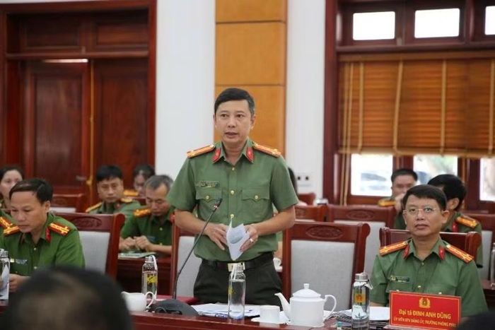 Thượng tá Nguyễn Văn Đạo - Trưởng phòng Tham mưu Công an tỉnh Nghệ An tại buổi làm việc của Công an tỉnh Nghệ An bàn về sắp xếp tổ chức bộ máy mới theo chỉ đạo của lãnh đạo Bộ Công an.