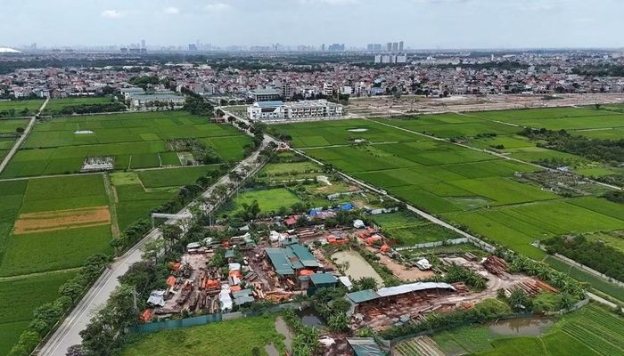 Dự án Khu đô thị đa mục tiêu tọa lạc tại xã Thư Lâm và xã Đông Anh, Hà Nội với quy mô gần 700ha dành để tạo quỹ nhà tái định cư phục vụ giải phóng mặt bằng.