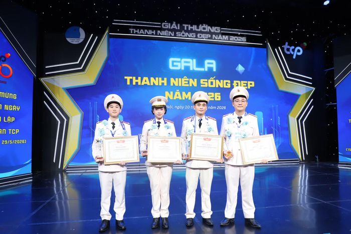 Bốn chiến sĩ Công an được trao Giải thưởng "Thanh niên sống đẹp" năm 2026.