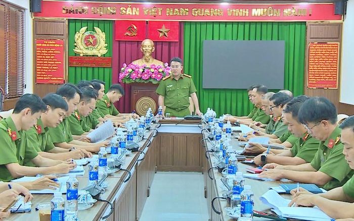 Ban chuyên án họp xác định tính chất nghiêm trọng của vụ án. 