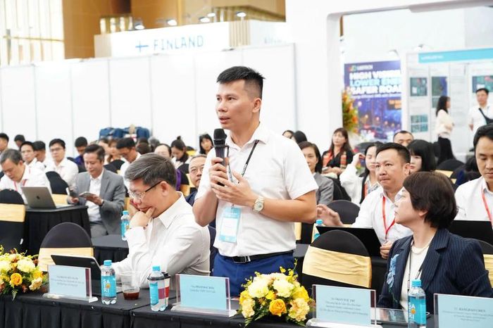 Ông Phạm Đắc Bảo, Giám đốc VNPT UAV Lap chia sẻ tại Diễn đàn. (Ảnh: MST)