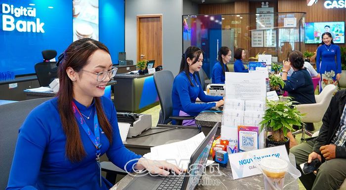  Ngân hàng số Vikki Bank – Chi nhánh Cà Mau triển khai các giải pháp tài chính số, hỗ trợ khách hàng tiếp cận dịch vụ ngân hàng hiện đại.