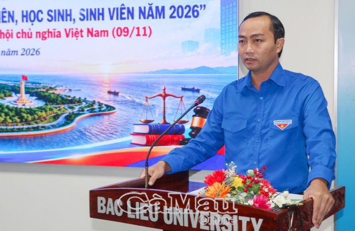  Đồng chí Phạm Tuấn Tài, Phó Chủ tịch Uỷ ban MTTQ Việt Nam tỉnh Cà Mau, Bí thư Tỉnh đoàn, phát biểu tại buổi lễ.