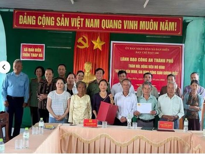 Tổ chức thăm hỏi, động viên các thành viên tại Họ giáo Cổ Tháp, thôn Tháp Nhuận, xã Đan Điền