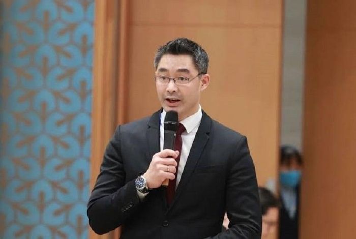 Ông Philipp Roesler, cựu Phó Thủ tướng Đức, hiện là Phó Chủ tịch HĐQT Vietjet, được CTCP Chứng khoán HD (HDS) giới thiệu làm ứng viên thành viên độc lập HĐQT nhiệm kỳ 2025–2030.