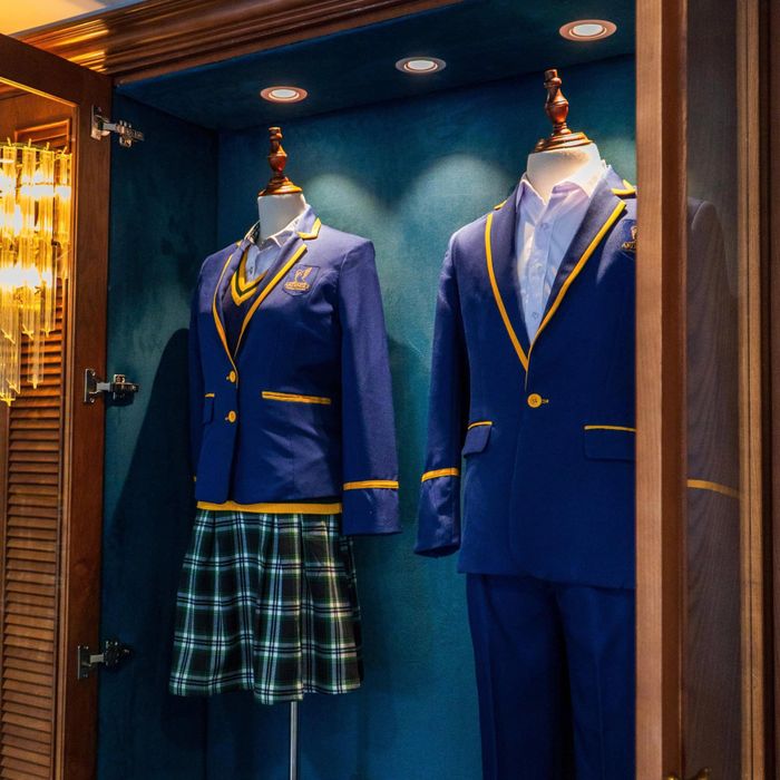 Đồng phục của học sinh Ardingly College Vietnam