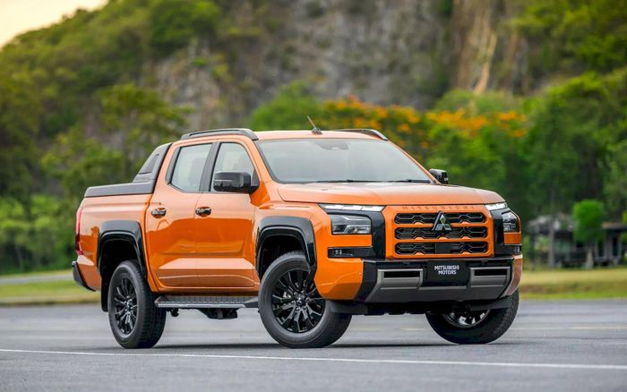 Honda dự kiến “đè tem” Mitsubishi Triton cho mẫu bán tải khung gầm rời đầu tiên của mình.