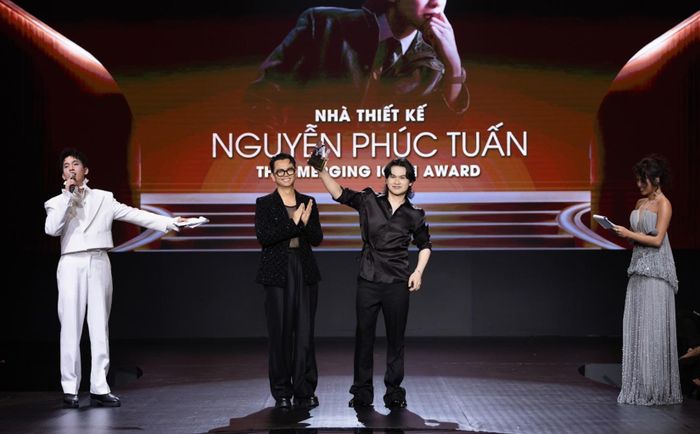 Cuối chương trình, NTK Phương Linh được trao giải The Couture Icon (Biểu tượng thời trang cao cấp), trong khi Nguyễn Phúc Tuấn nhận giải The Emerging Icon (Biểu tượng thời trang bứt phá). Danh hiệu ghi nhận dấu ấn sáng tạo của hai nhà thiết kế tại Couture Show.