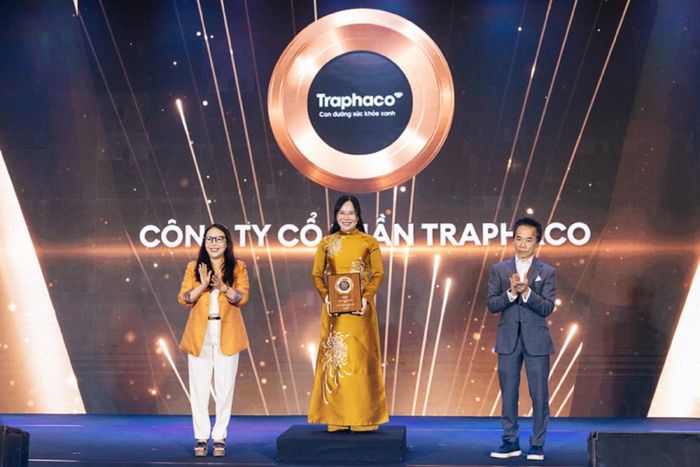 Traphaco nhận vinh danh Top 50 Công ty niêm yết tốt nhất Việt Nam 2026.
