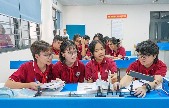 Cơ sở vật chất hiện đại góp phần nâng cao chất lượng dạy và học của Trường Trung học cơ sở Ngọc Hà (phường Ngọc Hà).