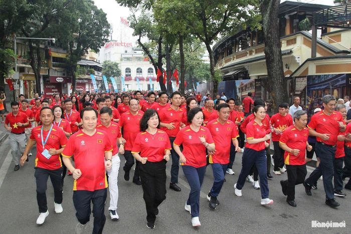 Lễ phát động nhằm lan tỏa thông điệp sức khỏe Nhân dân là nền tảng của chất lượng cuộc sống và sức mạnh quốc gia.