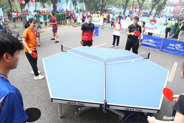 Với thông điệp “Một quốc gia vận động, một Việt Nam khỏe mạnh”, chương trình tiếp tục khẳng định định hướng lấy người dân làm trung tâm của phong trào thể dục, thể thao.