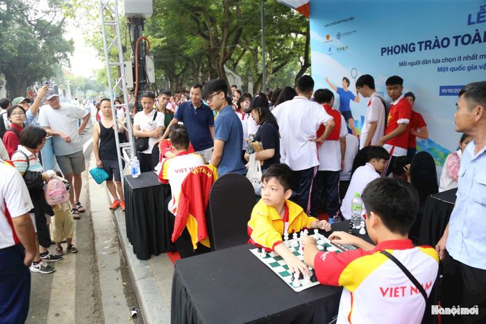 Với các hoạt động biểu diễn thể thao, chạy bộ, đi bộ đồng hành, giao lưu vận động viên và trải nghiệm các môn thể thao, sự kiện góp phần cụ thể hóa Lời kêu gọi “Mỗi người dân lựa chọn ít nhất một môn thể thao phù hợp để tập luyện thường xuyên”, hướng tới hình thành thói quen vận động trong mỗi gia đình và cộng đồng.