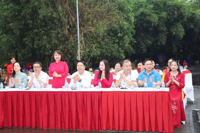 Các đại biểu dự chương trình. Ảnh: Thái Phương