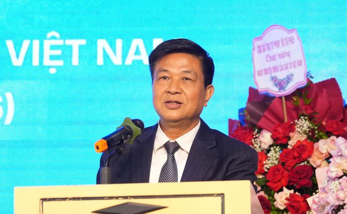 Chủ tịch Liên đoàn Luật sư Việt Nam, luật sư Đỗ Ngọc Thịnh phát biểu tại buổi Lễ. Ảnh: Công Phương
