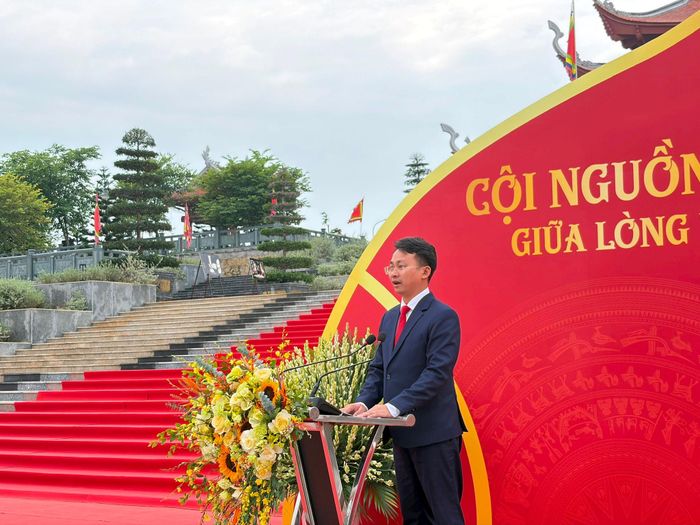 Phó Giám đốc Sở Văn hóa, Thể thao và Du lịch Trần Trung Hiếu phát biểu. Ảnh: H.L