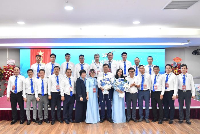 Ban chấp hành Liên đoàn Trượt băng và Roller Việt Nam nhiệm kỳ III (2026-2031) ra mắt. Ảnh Quyết Thắng