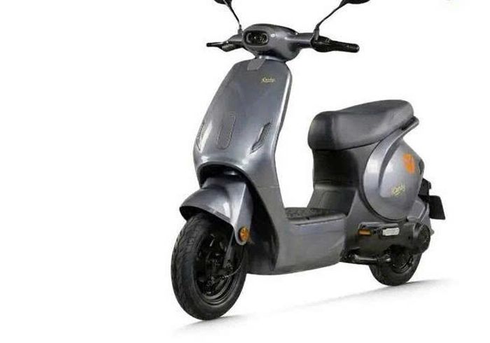 Nguồn điện được cung cấp bởi bộ ắc quy 48V - 22Ah