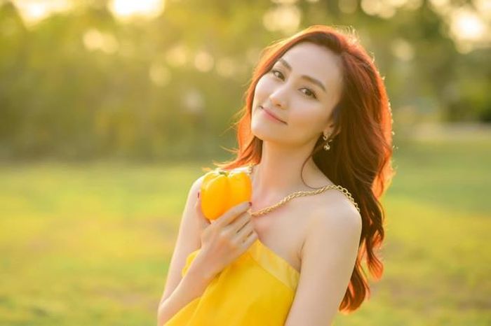 Để lưu giữ nét đẹp rạng ngời như ngày nào, bí quyết giữ gìn nhan sắc ngọt ngào, Ngân Khánh đã dành nhiều thời gian để chăm chút từ trong ra ngoài, từ vóc dáng đến làn da và tâm hồn của mình mỗi ngày.