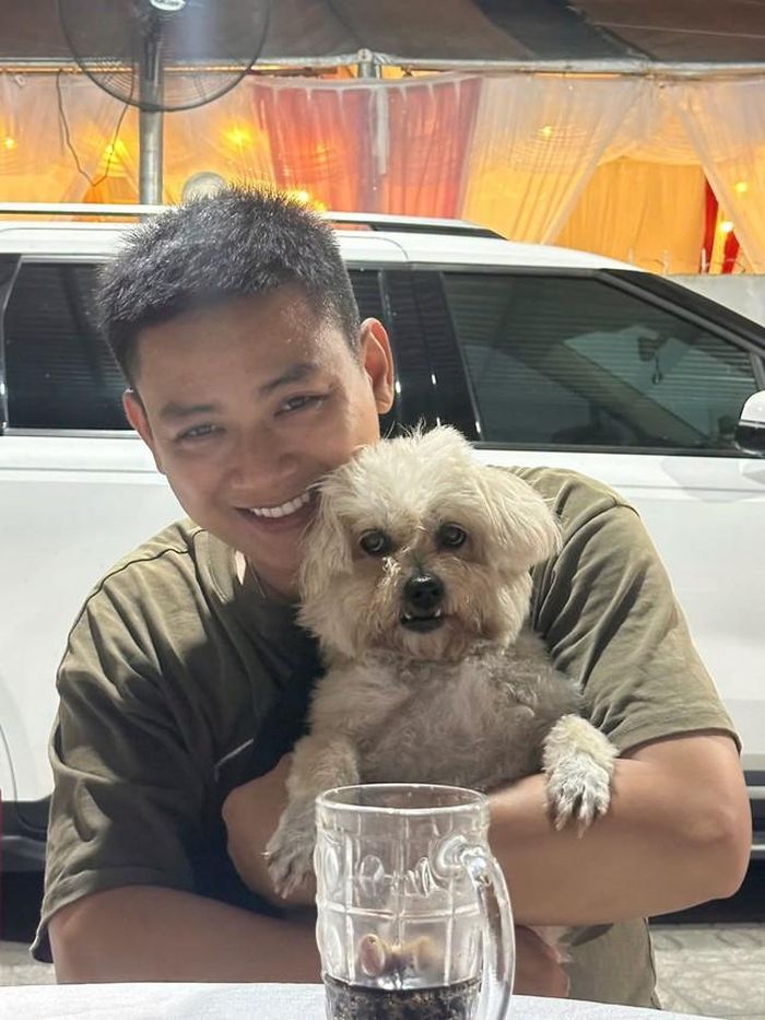 Nam ca sĩ hứa sẽ nỗ lực để xứng đáng với tình yêu thương mà bản thân nhận được.