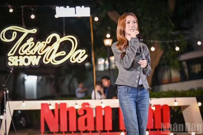 Ca sĩ Lynk Lee góp mặt tại Tản Đà Show số thứ 2