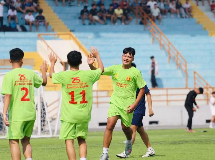 Và có thêm bàn ấn định tỉ số 3-1