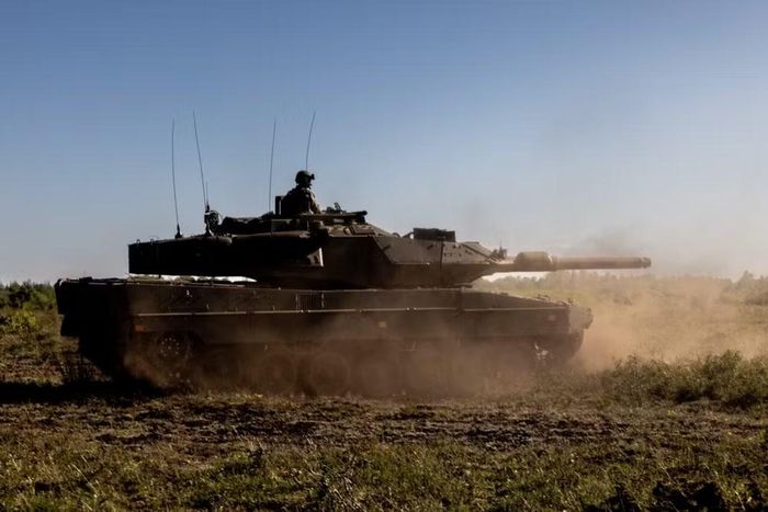 NATO nhấn mạnh rằng bản kế hoạch giả định nhằm bao vây khu vực này là không có cơ sở trong thực tế. Tờ báo uy tín La Repubblica của Ý, trích dẫn tuyên bố chính thức từ Chủ tịch Ủy ban Quân sự của Liên minh khẳng định ý tưởng nói trên hoàn toàn bị loại trừ.