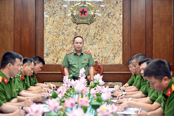 Trung tướng Nguyễn Thanh Tùng - Giám đốc CATP trong một lần họp chỉ đạo phá án