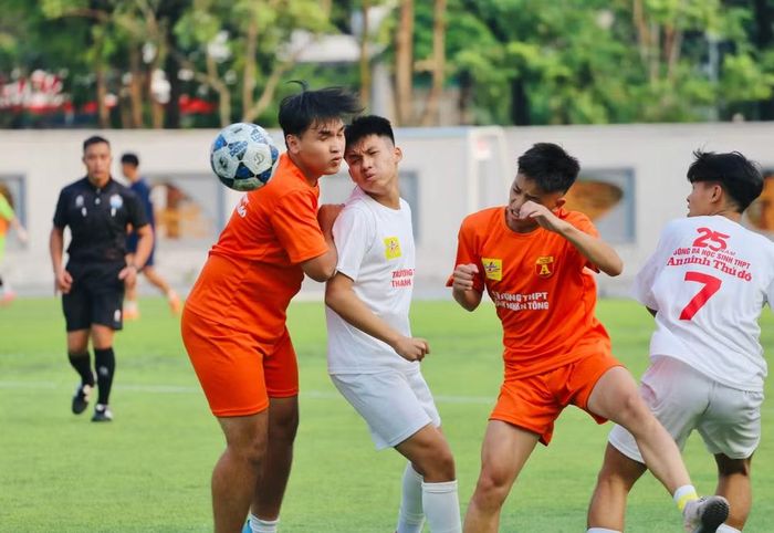 Sân 1, Bảng S: THPT Thanh Oai B - THPT Trần Nhân Tông