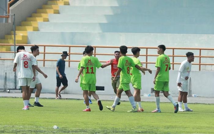 Bảng F: THPT Nguyễn Quốc Trinh 1-0 THPT Cầu Giấy