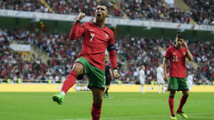  HLV Jorge Jesus chưa đóng cửa với CR7 nếu tiền đạo 41 tuổi đáp ứng yêu cầu chuyên môn. 