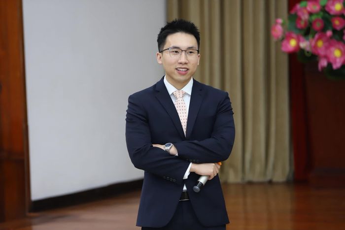 TS Nguyễn Gia Hy cho rằng yếu tố quyết định một sản phẩm AI là sáng tạo hay là "rác" nằm ở ý tưởng, mục đích và mức độ can thiệp của con người. Ảnh: NVCC.