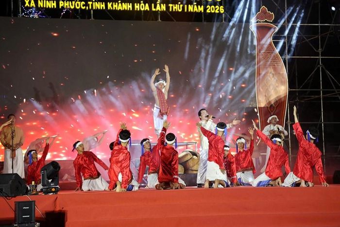 Các nghệ sĩ, diễn viên dân tộc Chăm đã góp phần đem lại thành công cho đêm khai mạc Lễ hội Gốm Chăm Bàu Trúc
