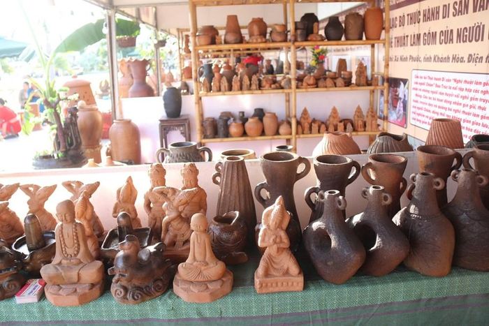 Sản phẩm gốm Chăm