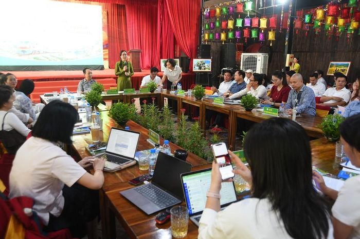 Trao đổi tại tọa đàm