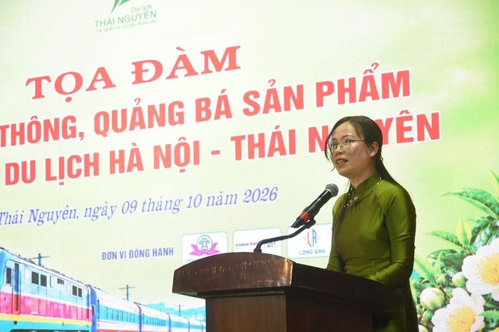 Bà Vũ Thị Thu Hường, Phó Giám đốc Sở Văn hóa, Thể thao và Du lịch Thái Nguyên phát biểu trong tọa đàm