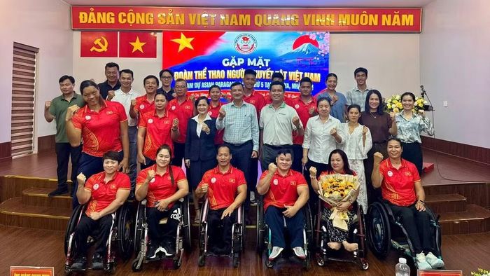 Trung tâm Huấn luyện Thể thao quốc gia Thành phố Hồ Chí Minh tổ chức gặp mặt, tiễn đoàn lên đường tham dự Asian Para Games 2026. (Ảnh: NL)