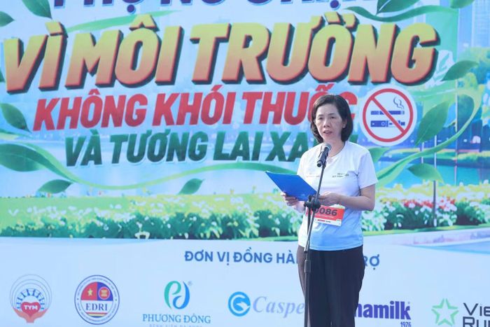 Bà Nguyễn Thị Minh Hương, Phó Chủ tịch Hội Liên hiệp Phụ nữ Việt Nam phát biểu.