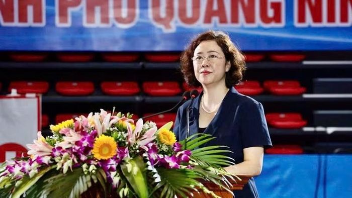 Phó Chủ tịch Ủy ban nhân dân thành phố Quảng Ninh Vũ Thị Mai Anh phát biểu tại Lễ khai mạc. (Ảnh: QUANG THỌ)