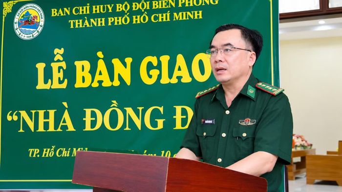 Đại tá Nguyễn Đình Trí, Chủ nhiệm Chính trị Bộ đội Biên phòng Thành phố Hồ Chí Minh, phát biểu. (Ảnh: QUANG ANH)