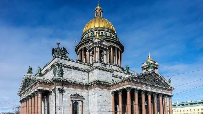 Nhà thờ Thánh Isaac được coi là biểu tượng khải hoàn của Saint Petersburg. (Ảnh: THÙY VÂN)