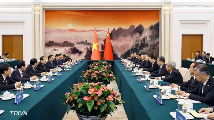Chủ tịch Quốc hội Trần Thanh Mẫn hội kiến Chủ tịch Chính hiệp toàn quốc Trung Quốc Vương Hộ Ninh.