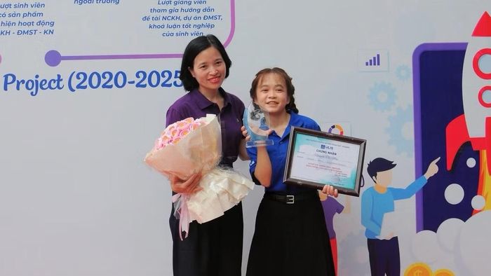 Nguyễn Thị Mai luôn nhận được sự giúp đỡ, đồng hành tận tình từ giảng viên trong hành trình nghiên cứu khoa học.
