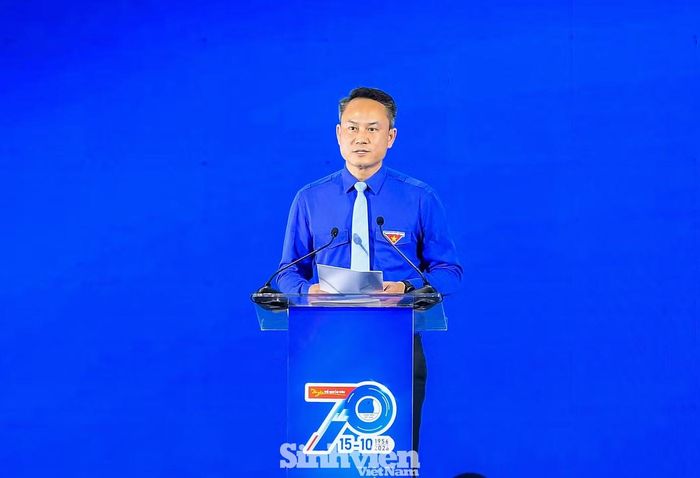 Anh Nguyễn Kim Quy – Bí thư T.Ư Đoàn, Chủ tịch T.Ư Hội Liên hiệp Thanh niên Việt Nam đọc diễn văn kỷ niệm.