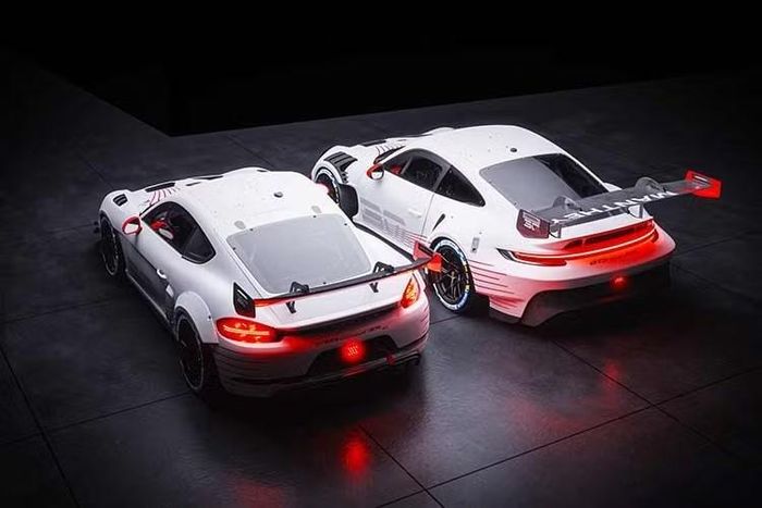 Sẽ chỉ có 15 chiếc Porsche 911 GT3 Cup MR 30 và 15 chiếc 718 GT4 RS Clubsport MR 30 được sản xuất và bán ra trên toàn cầu, cả hai mẫu xe đều được thiết kế thuần túy phục vụ cho đường đua.