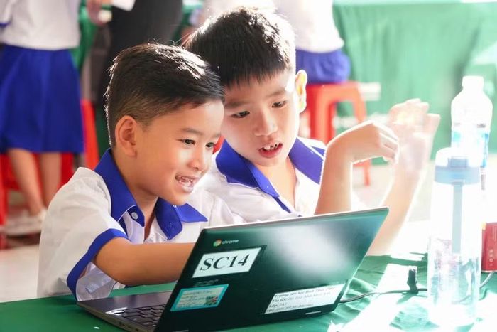 Khoảnh khắc đẹp và hào hứng của học sinh tham gia Hội giao lưu STEM Talent Cần Thơ 2026.