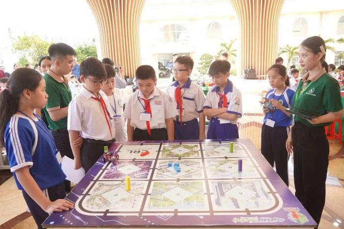 Năm nay, 89 đội tham gia được chia thành ba cấp độ: sơ cấp có 38 đội, trung cấp có 45 đội và cao cấp có 6 đội.
