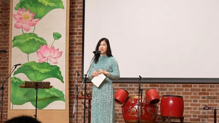 Tổng Lãnh sự Việt Nam tại Fukuoka Trịnh Thị Mai Phương phát biểu khai mạc chương trình. (Nguồn: Tổng Lãnh sự quán Việt Nam tại Fukuoka)