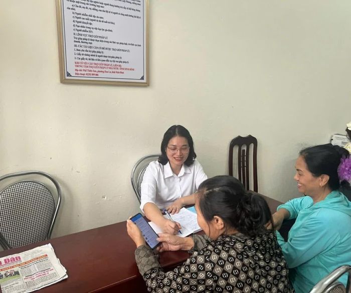 Người dân có vướng mắc pháp lý được hướng dẫn, trợ giúp ngay tại các hội nghị tuyên truyền về trợ giúp pháp lý ở cơ sở.